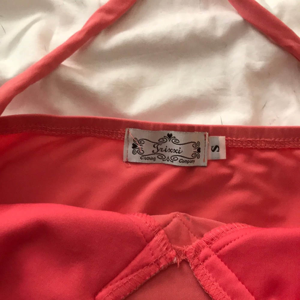 Halter Top - Picture 4 of 4